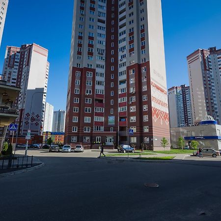 Nadobu Kiev Apart-Hotel Εξωτερικό φωτογραφία